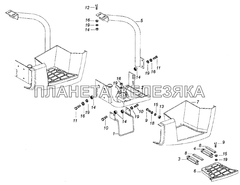 6560-8405011 Установка нижней подножки левая КамАЗ-6522 (Euro-2, 3)